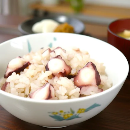 【横須賀】潮風が香る至福の一杯。新安浦港 弥春丸のたこで作る桜色の「絶品たこ飯」